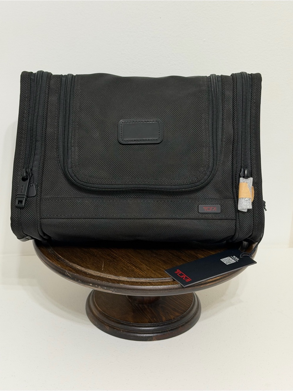 Tumi Alpha 2 Hanging Travel Kit Toiletry Bag Black Ballistic Nylon NWT 022191DH